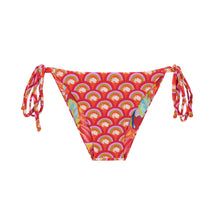Load image into Gallery viewer, Product Front: Rio De Sol Bas Bottom Floral-Scales Lacinho