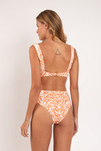 Load image into Gallery viewer, Model Back: Rio De Sol Haut Top Sahari Mary