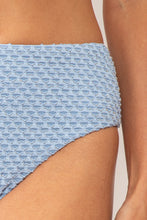 Load image into Gallery viewer, Image 06: Rio De Sol Bas Bottom Drift-Cianita Hotpants