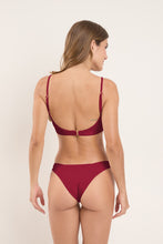 Load image into Gallery viewer, Model Back: Rio De Sol Ensemble Set Touch-Carmim Paola Essential