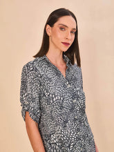 Load image into Gallery viewer, Image 04: Uv Line Chemise Shirtdress Asas Upf50+
