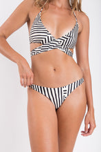 Load image into Gallery viewer, Image 09: Rio De Sol Ensemble Set Collage Kate Mia