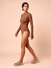 Load image into Gallery viewer, Image 03: Uv Line Une Pièce Long Sleeve Swimsuit Macae Brown Upf50+
