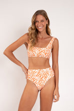 Load image into Gallery viewer, Image 06: Rio De Sol Haut Top Sahari Mary