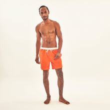 Load image into Gallery viewer, Model Front: Uv Line Bermuda / Short Pour Homme Shorts Boxer Orange Upf50+