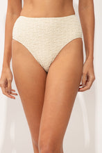 Load image into Gallery viewer, Gallery: Rio De Sol Bas Bottom Brisa-Offwhite Hotpants