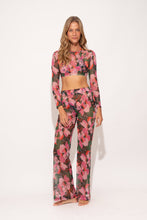 Load image into Gallery viewer, Model Front: Rio De Sol Pantalon De Plage Jolie Pants Lana