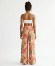 Load image into Gallery viewer, Model Back: Rio De Sol Pantalon De Plage Oasis Wide Pants