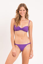 Load image into Gallery viewer, Model Front: Rio De Sol Haut Top Amuleto Bandeau-Crispy