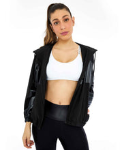 Load image into Gallery viewer, Image 06: Alto Giro Fitness Haut Jaqueta Tecnospan Recortes Preto