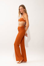 Load image into Gallery viewer, Image 04: Rio De Sol Pantalon De Plage Ferrugo Murana Pants
