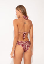 Load image into Gallery viewer, Model Back: Rio De Sol Haut Top Dune Mel