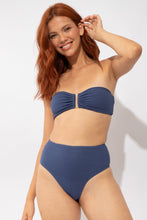 Load image into Gallery viewer, Image 07: Rio De Sol Bas Bottom Carmel-Blue Hotpants