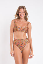 Load image into Gallery viewer, Model Front: Rio De Sol Bas Bottom Bouquet Hotpants