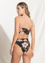 Load image into Gallery viewer, Model Back: Maaji Haut Top Irene Suzy Q Aloha