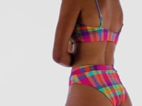 Load and play video in Gallery viewer, Video: Rio De Sol Haut Top Tulip-Garden Bandeau-Reto
