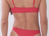 Load and play video in Gallery viewer, Video: Rio De Sol Haut Top Hibiscus Hana