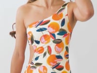 Load and play video in Gallery viewer, Video: Rio De Sol Une Pièce Picnic Maeve