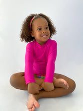 Load image into Gallery viewer, Model Front: Rio De Sol T-Shirt Amaranto Rash-Guard Kids