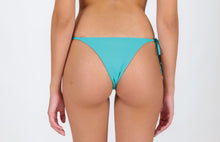 Load image into Gallery viewer, Model Back: Rio De Sol Bas Bottom Breeze Ibiza