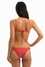 Load image into Gallery viewer, Model Back: Rio De Sol Bas Bottom Madras Dupla Face