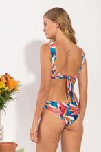 Load image into Gallery viewer, Model Back: Rio De Sol Bas Bottom Maui Madrid