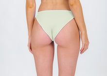 Load image into Gallery viewer, Model Back: Rio De Sol Bas Bottom Off-White Essential-Comfy