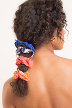 Load image into Gallery viewer, Image 02: Rio De Sol Chouchou Malibu-Nina Scrunchie
