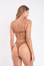 Load image into Gallery viewer, Model Back: Rio De Sol Ensemble Set Bouquet Mila Cali