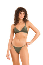 Load image into Gallery viewer, Model Front: Rio De Sol Ensemble Set Croco Tri-Fixo California