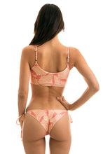Load image into Gallery viewer, Model Back: Rio De Sol Haut Top Banana Rose Bra