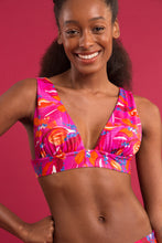 Load image into Gallery viewer, Image 09: Rio De Sol Haut Top Flavors Halter-Marina