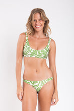 Load image into Gallery viewer, Model Front: Rio De Sol Haut Top Flow Bliss