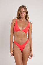 Load image into Gallery viewer, Model Front: Rio De Sol Haut Top Malibu-Folia Agnes