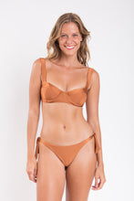 Load image into Gallery viewer, Model Front: Rio De Sol Haut Top Nocciola Amelia