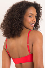 Load image into Gallery viewer, Image 07: Rio De Sol Haut Top Rouge Bandeau-Reto