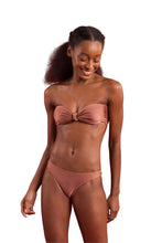 Load image into Gallery viewer, Image 04: Rio De Sol Haut Top Shimmer-Copper Bandeau-Joy