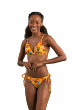 Load image into Gallery viewer, Model Front: Rio De Sol Haut Top Stories Tri-Fixo