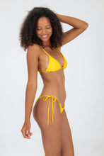 Load image into Gallery viewer, Image 04: Rio De Sol Haut Top Sunflower Tri-Inv