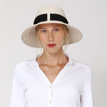 Load image into Gallery viewer, Model Front: Uv Line Chapeau Souple/Capeline Hat Paris Ville L Fem Sand Upf50+
