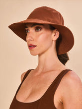 Load image into Gallery viewer, Image 03: Uv Line Bob Hat California Fem Cognac Upf50+
