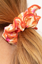 Load image into Gallery viewer, Image 05: Rio De Sol Chouchou Ditsy-Butter Scrunchie
