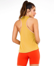 Load image into Gallery viewer, Model Back: Alto Giro Fitness Haut Regata Speed Debrum Sport Way Amarelo Mango
