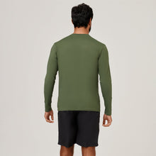 Load image into Gallery viewer, Model Back: Uv Line T-Shirt Longsleeve Uvpro Green Militar Upf50+

