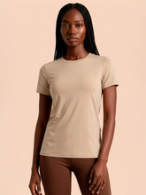 Load image into Gallery viewer, Gallery: Uv Line T-Shirt T-Shirt Fem New Fit Fem Sand Upf50+
