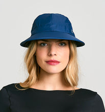 Load image into Gallery viewer, Model Front: Uv Line Casquette Nice Marinho Upf50+
