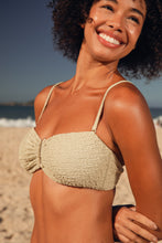 Load image into Gallery viewer, Image 06: Rio De Sol Haut Top Brisa-Pistache Sara
