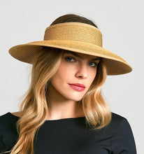 Load image into Gallery viewer, Model Front: Uv Line Visière Visor Siena Imp Fem Wheat Upf50+
