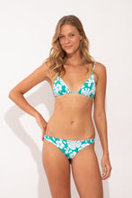 Load image into Gallery viewer, Image 05: Wednesday In Hawaii By Rio De Sol Bas Bottom Pua-Valley Leblon
