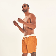 Load image into Gallery viewer, Image 03: Uv Line Bermuda / Short Pour Homme Shorts Boxer Ocre Upf50+
